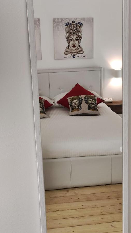 Guest house Gh *